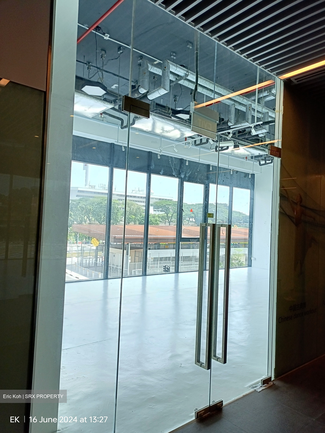 Vision Exchange (D22), Retail #521734771